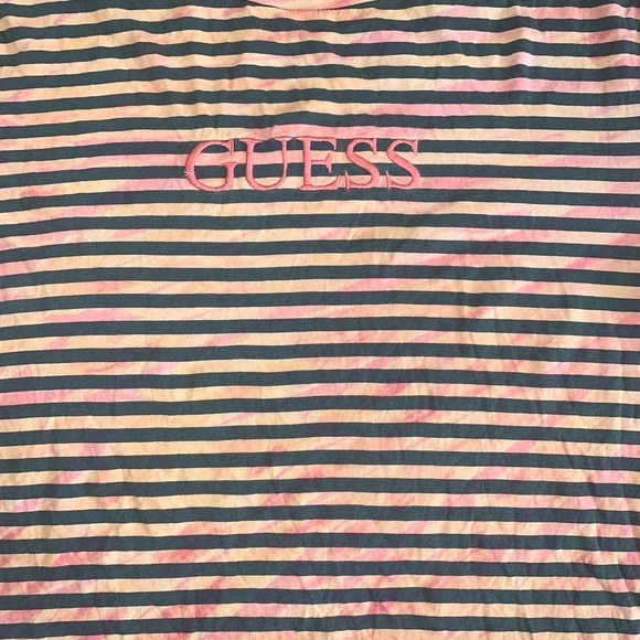 Macy’s Guess t-shirt sz xl pink/yellow - Picture 2 of 3